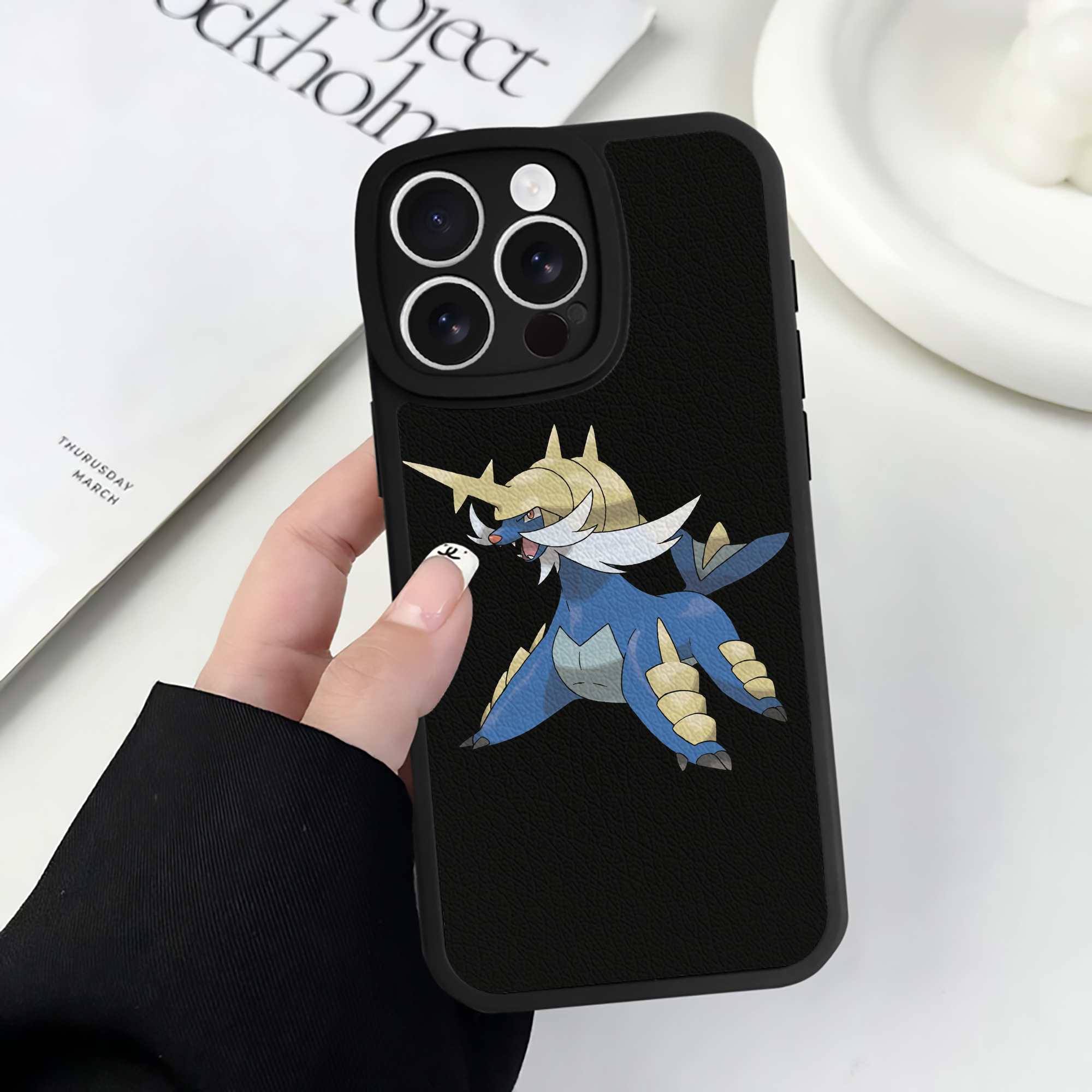 （画像用） ポケットモンスター Pokémon 【iPhone 16シリーズ対応】シリコンスマホケース（レザー調） 材質：シリコン